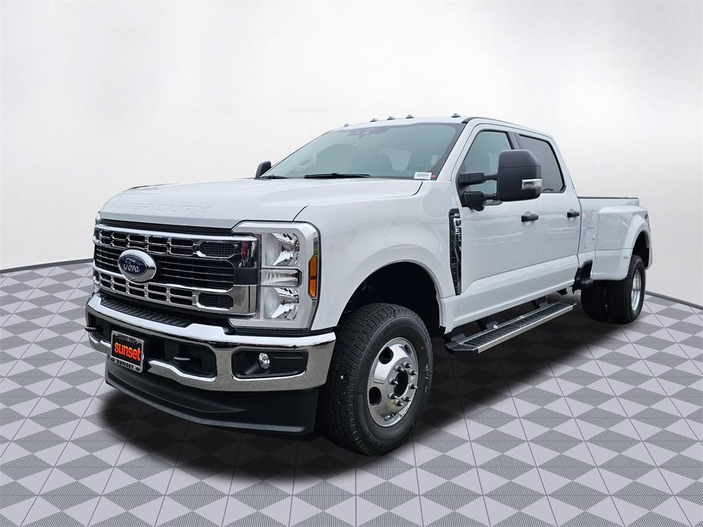 new 2024 Ford F-350 car, priced at $65,020