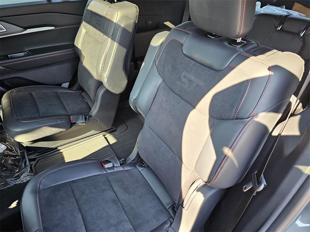 new 2025 Ford Explorer car, priced at $62,735