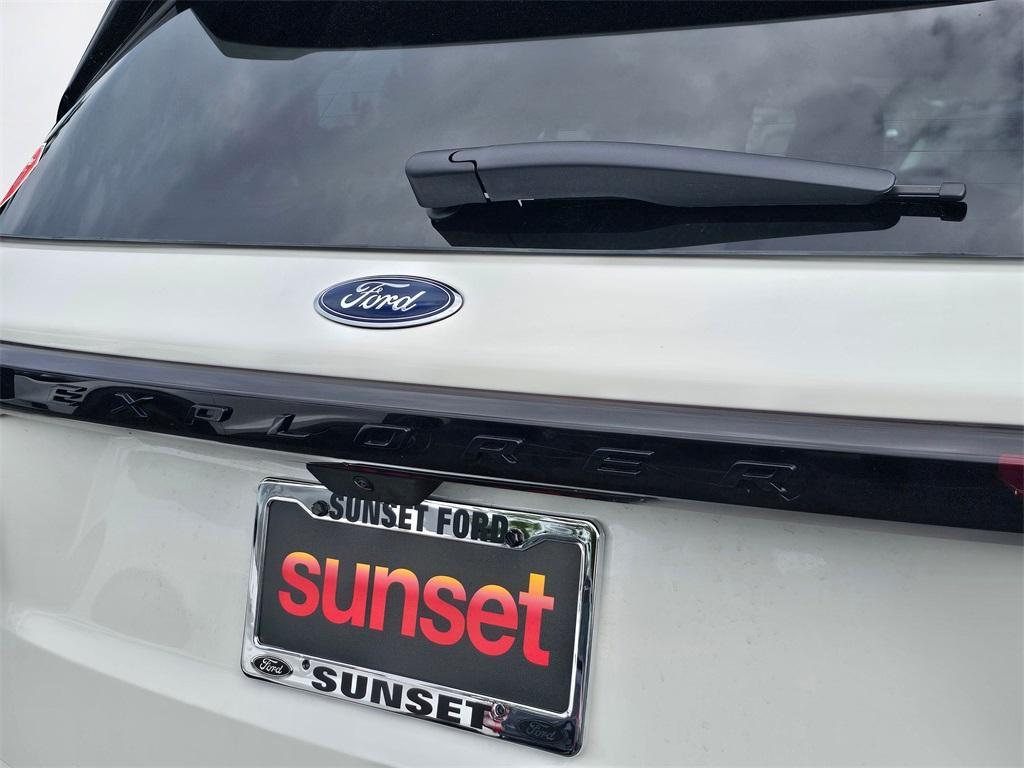 new 2025 Ford Explorer car, priced at $53,930
