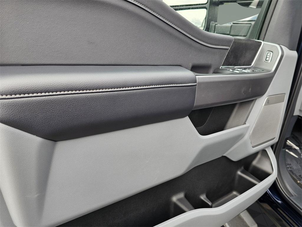 new 2025 Ford F-350 car, priced at $80,150