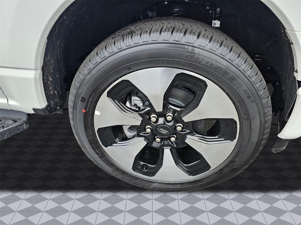 new 2024 Ford F-150 Lightning car, priced at $90,885