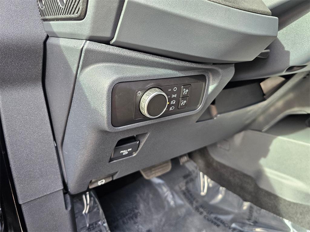 new 2025 Ford Bronco car, priced at $51,660