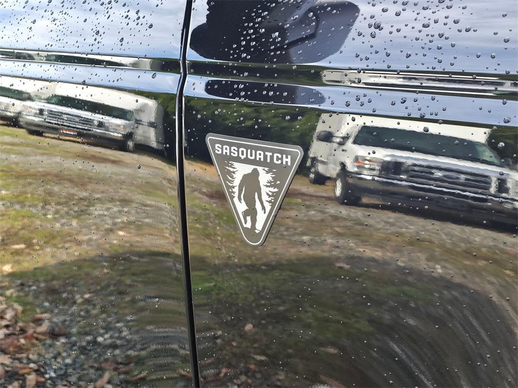 new 2025 Ford Bronco car, priced at $51,660