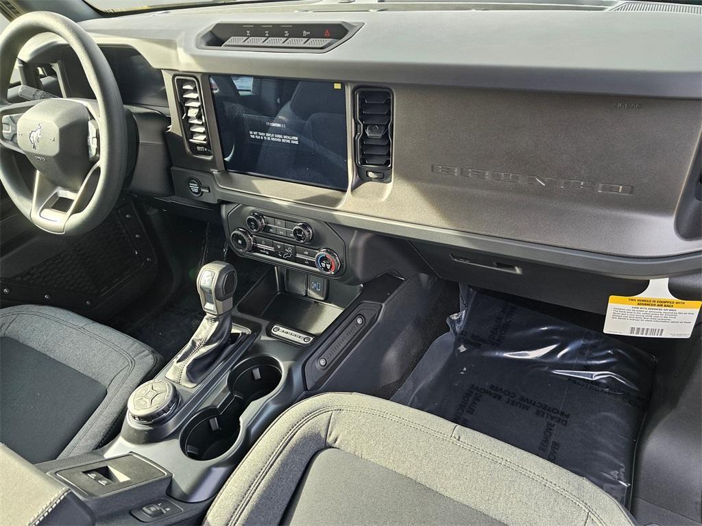 new 2025 Ford Bronco car, priced at $51,660