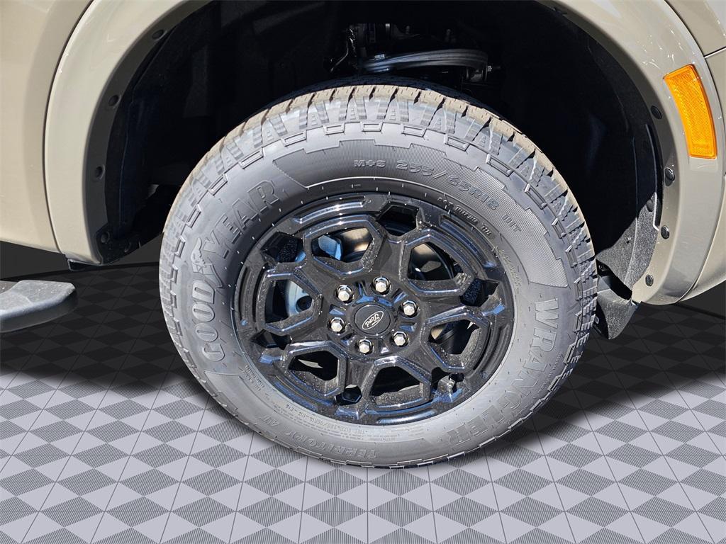 new 2025 Ford Ranger car, priced at $48,125