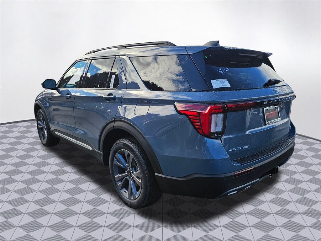 new 2025 Ford Explorer car, priced at $51,305