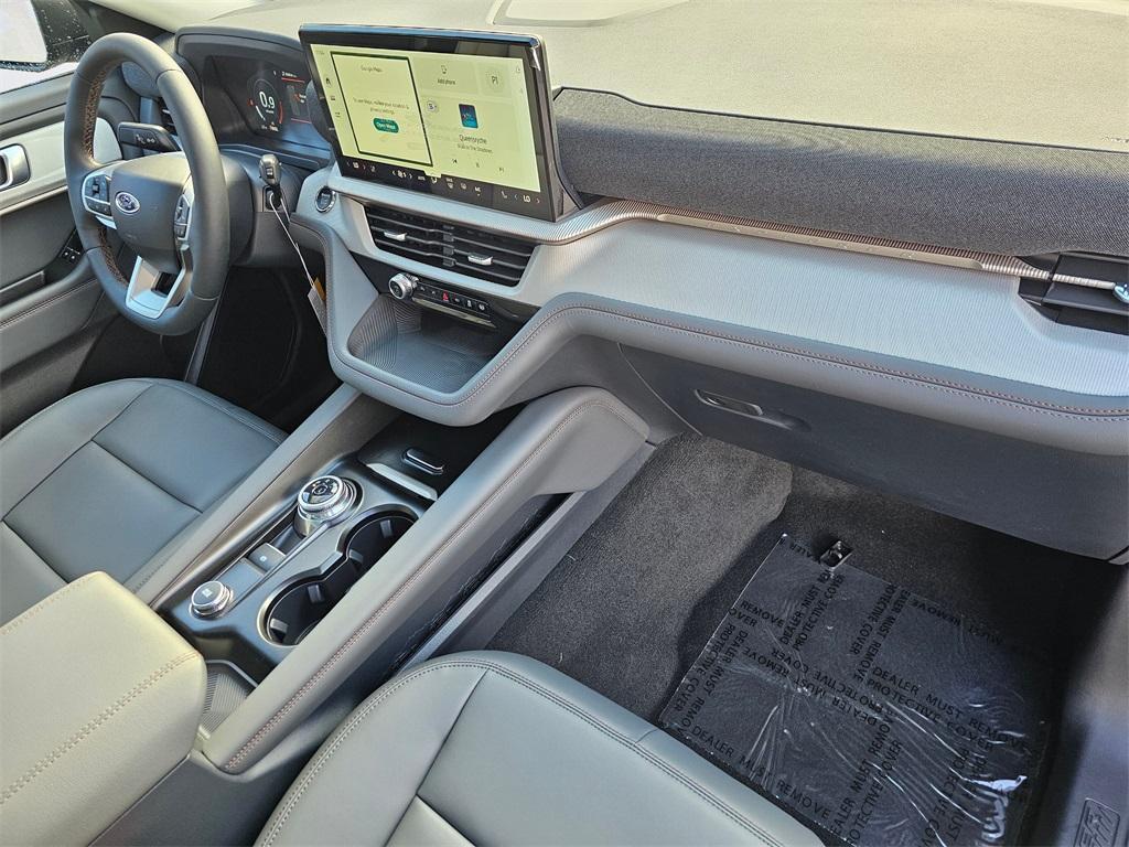 new 2025 Ford Explorer car, priced at $51,305