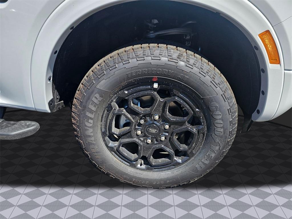 new 2025 Ford Ranger car, priced at $45,085