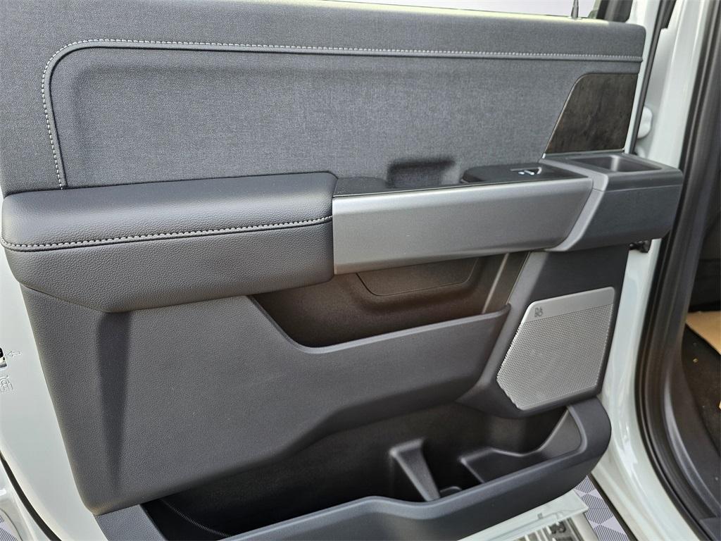 new 2025 Ford F-250 car, priced at $92,315
