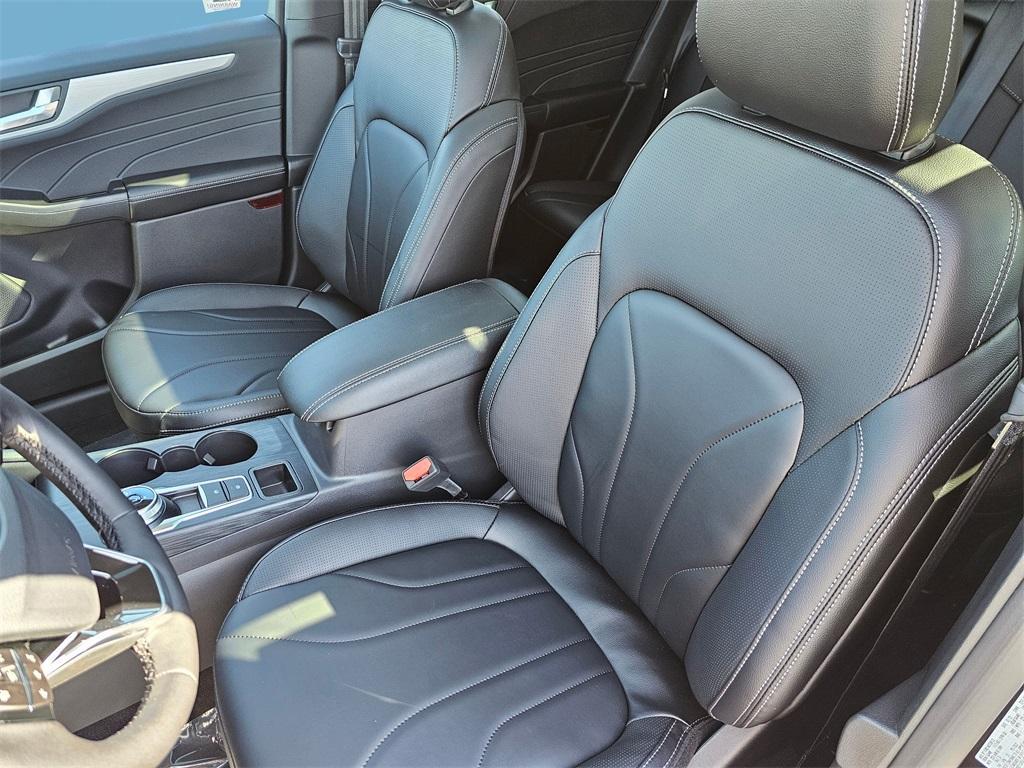 new 2025 Ford Escape car, priced at $45,675