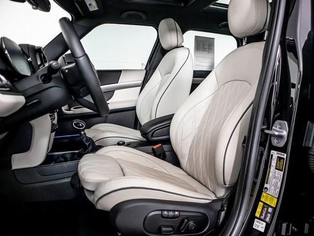 used 2023 MINI SE Countryman car
