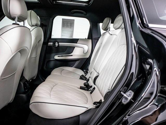 used 2023 MINI SE Countryman car