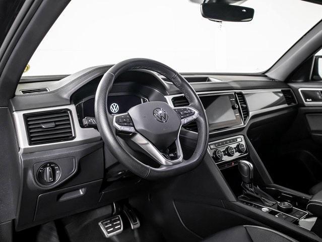 used 2023 Volkswagen Atlas Cross Sport car