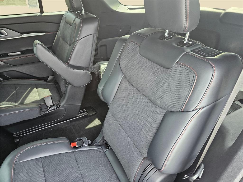 new 2025 Ford Explorer car, priced at $59,720