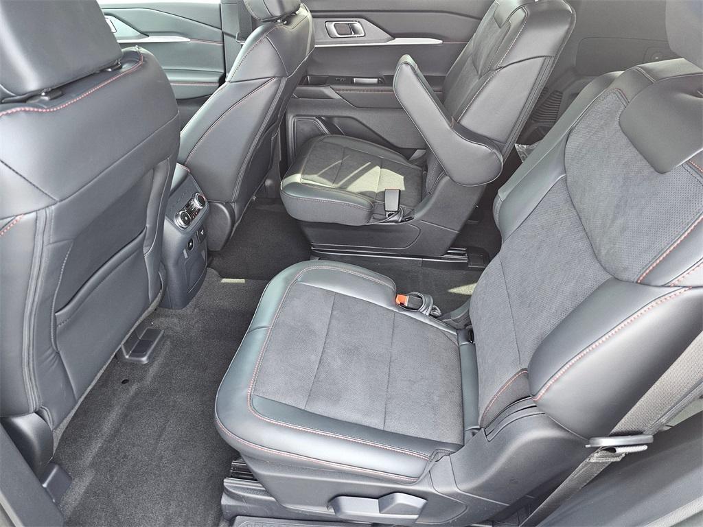 new 2025 Ford Explorer car, priced at $59,720