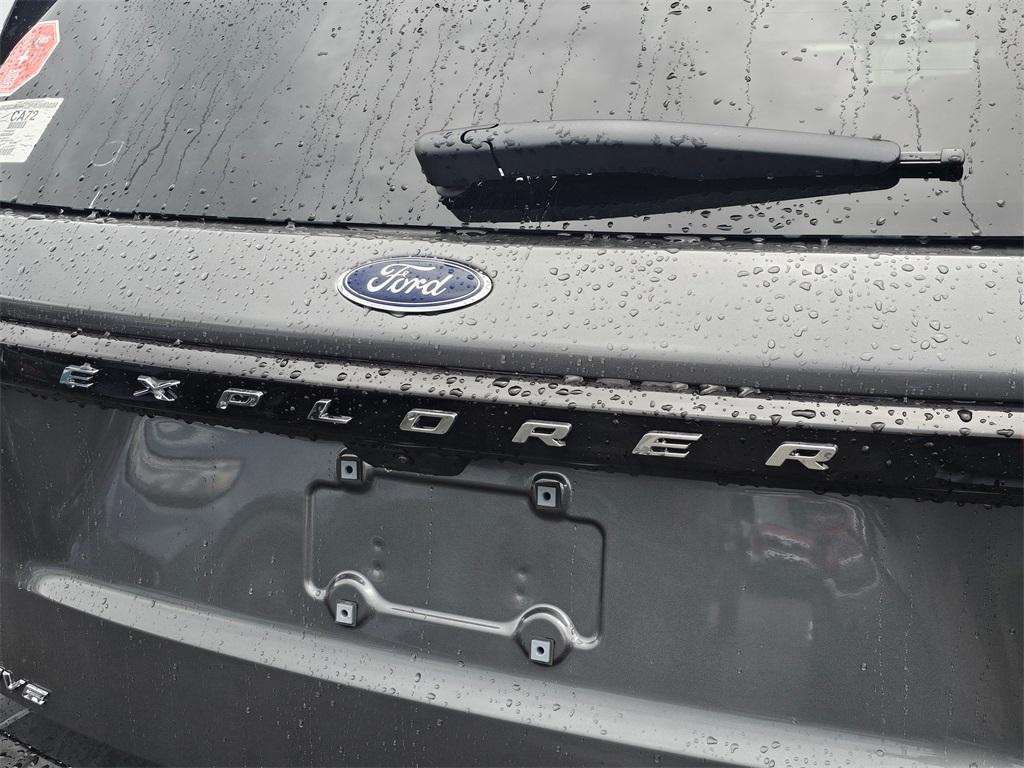 new 2025 Ford Explorer car, priced at $51,010