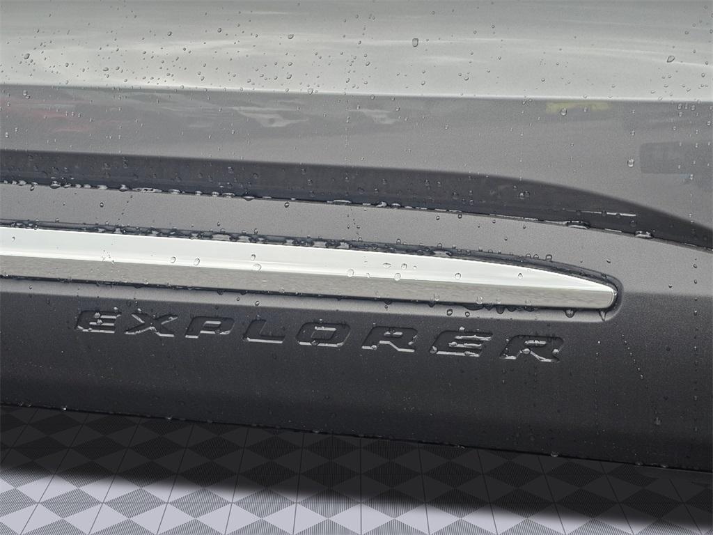 new 2025 Ford Explorer car, priced at $51,010