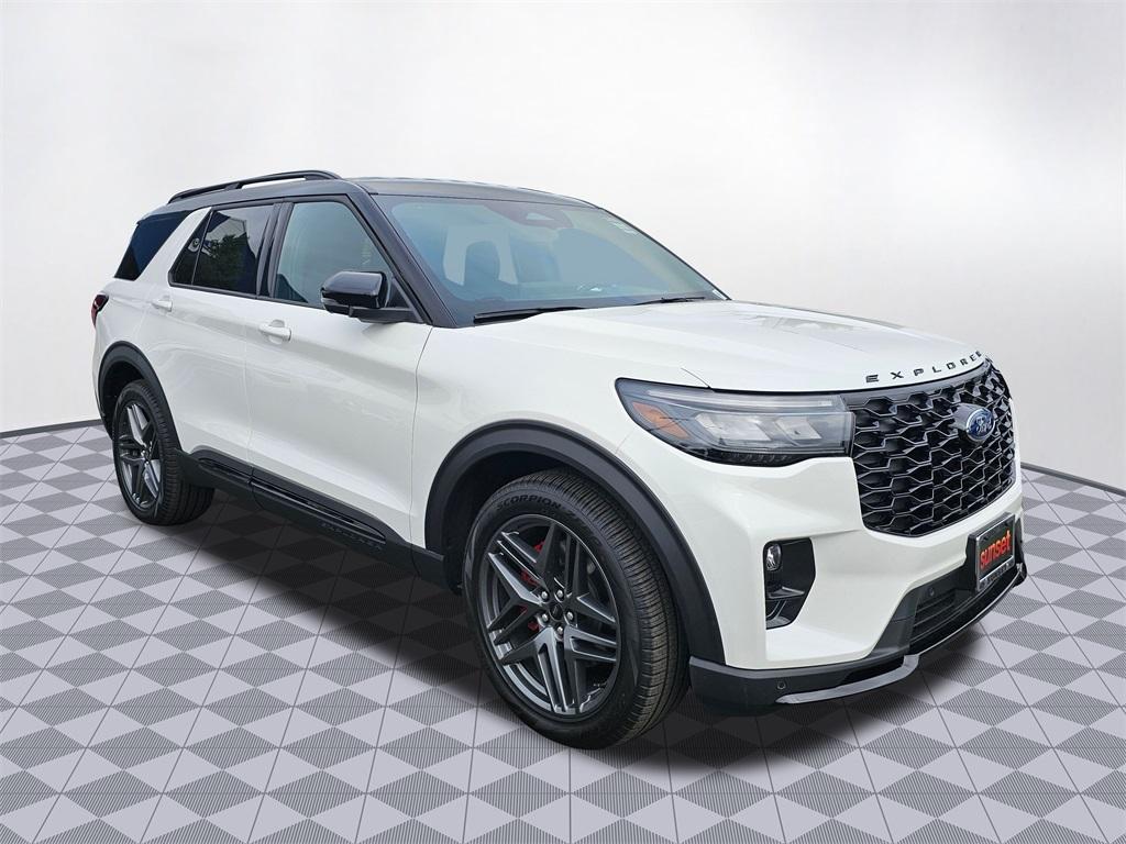 new 2025 Ford Explorer car, priced at $64,040