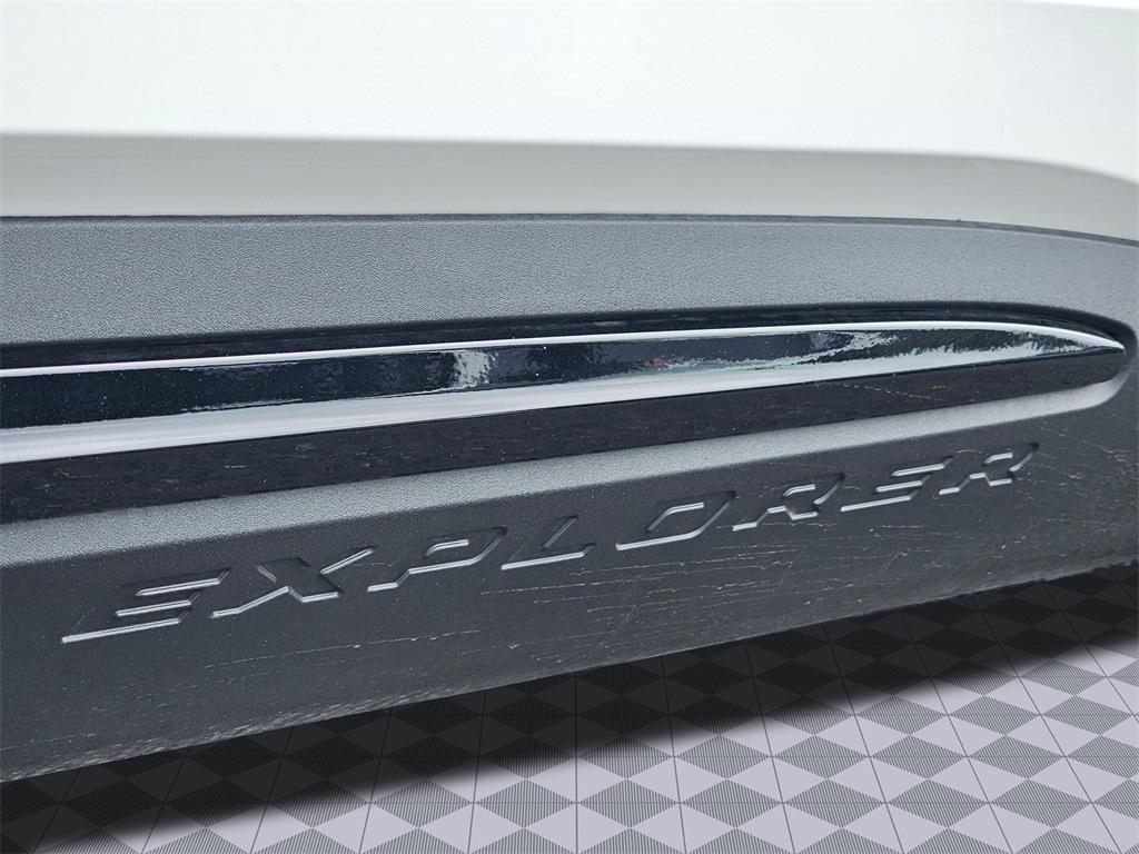 new 2025 Ford Explorer car, priced at $64,040