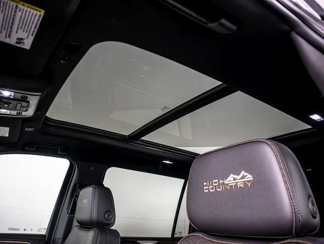 used 2022 Chevrolet Suburban car