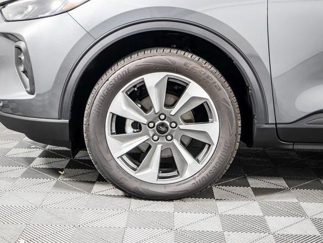 used 2025 Ford Escape car