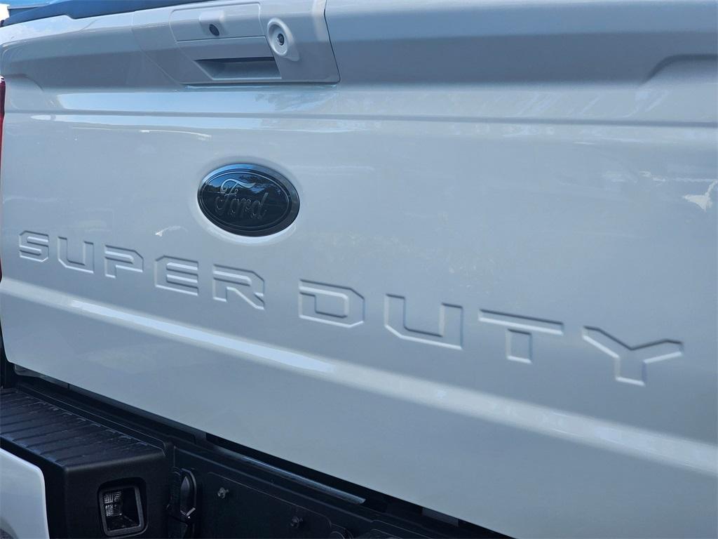 new 2025 Ford F-250 car, priced at $91,525