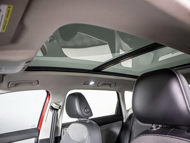 used 2022 Volkswagen Taos car