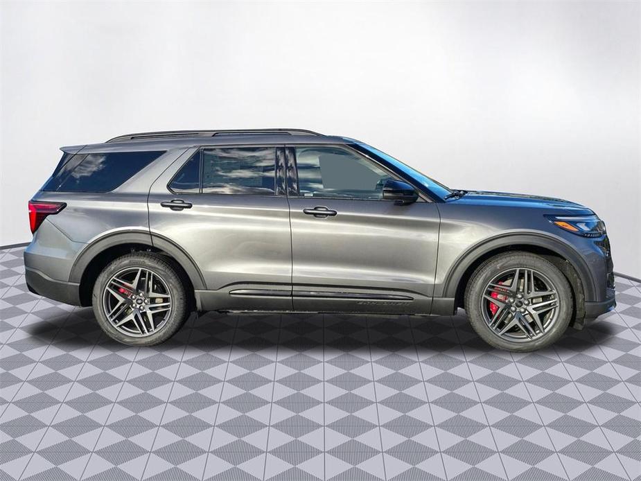 new 2025 Ford Explorer car