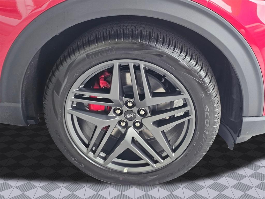 new 2025 Ford Explorer car, priced at $62,680