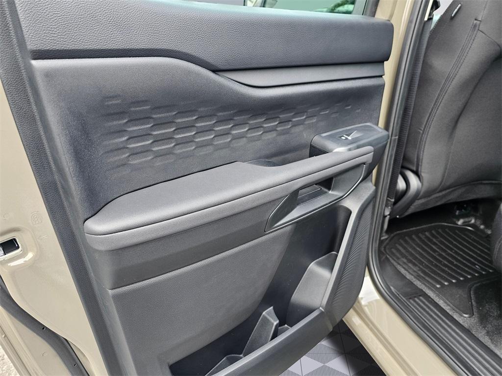 new 2025 Ford Ranger car, priced at $38,920