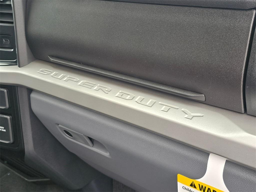 new 2025 Ford F-250 car, priced at $70,565