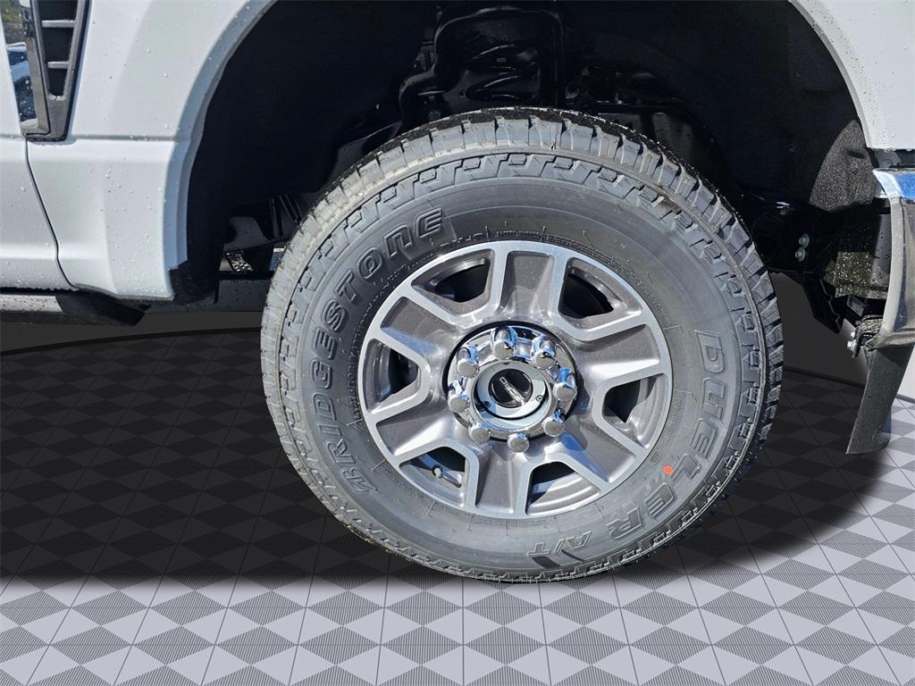 new 2025 Ford F-250 car, priced at $79,580