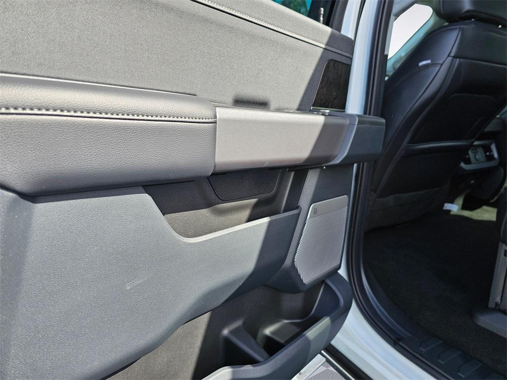 new 2025 Ford F-250 car, priced at $79,580