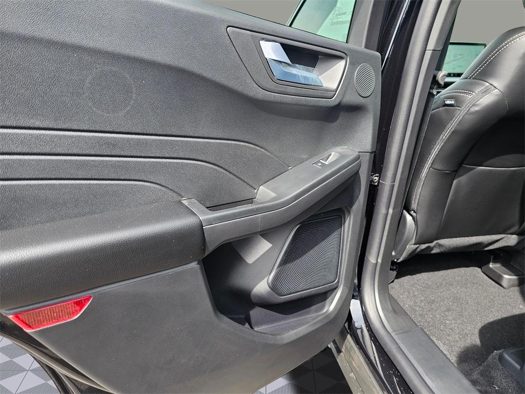 new 2025 Ford Escape car, priced at $46,350