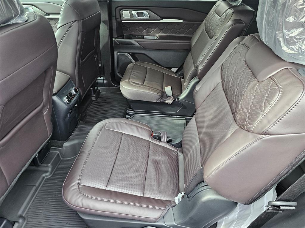 new 2025 Ford Explorer car, priced at $59,525