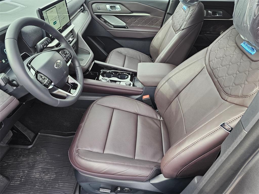 new 2025 Ford Explorer car, priced at $59,525