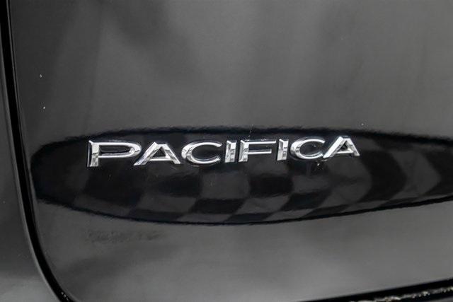 used 2022 Chrysler Pacifica car