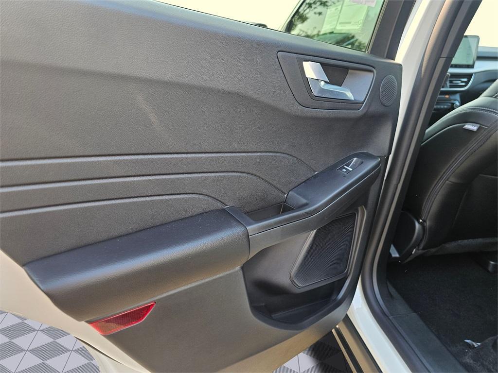 new 2025 Ford Escape car, priced at $46,670