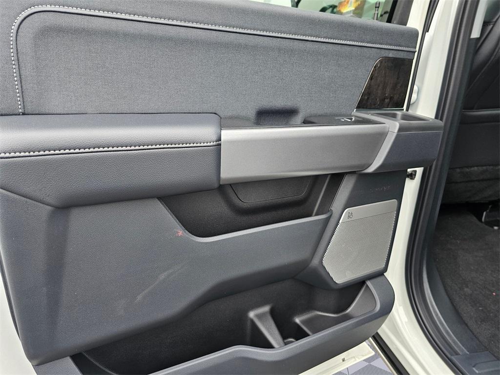 new 2025 Ford F-350 car, priced at $90,300