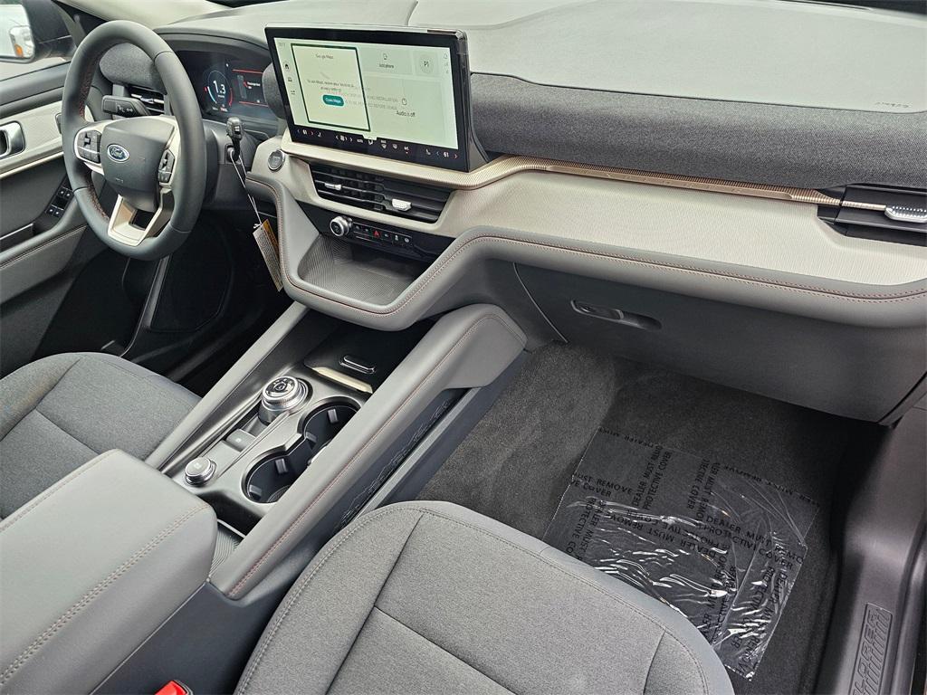 new 2025 Ford Explorer car, priced at $44,345