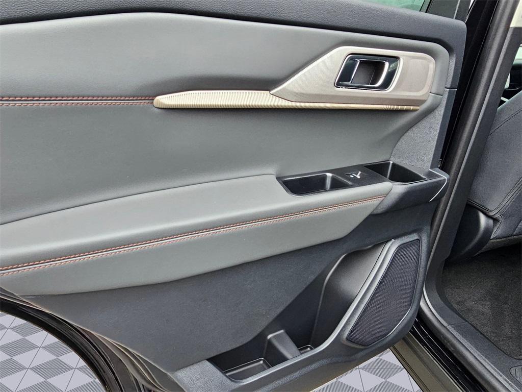 new 2025 Ford Explorer car, priced at $44,345