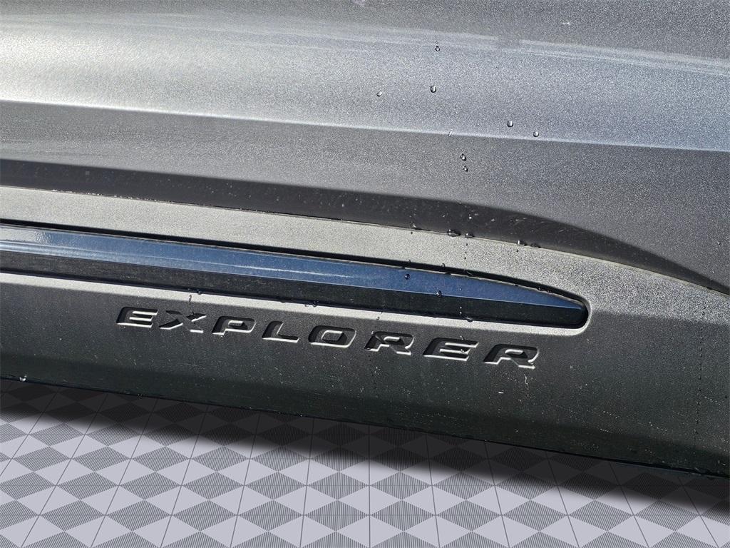 new 2025 Ford Explorer car, priced at $62,290