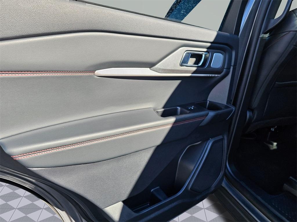 new 2025 Ford Explorer car, priced at $62,290