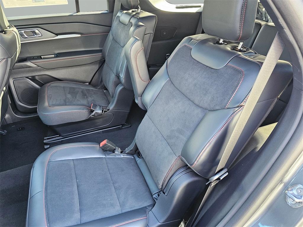 new 2025 Ford Explorer car, priced at $62,290