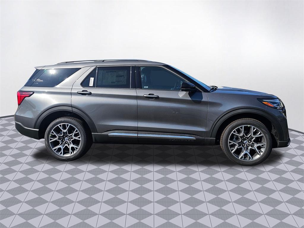 new 2025 Ford Explorer car, priced at $62,040