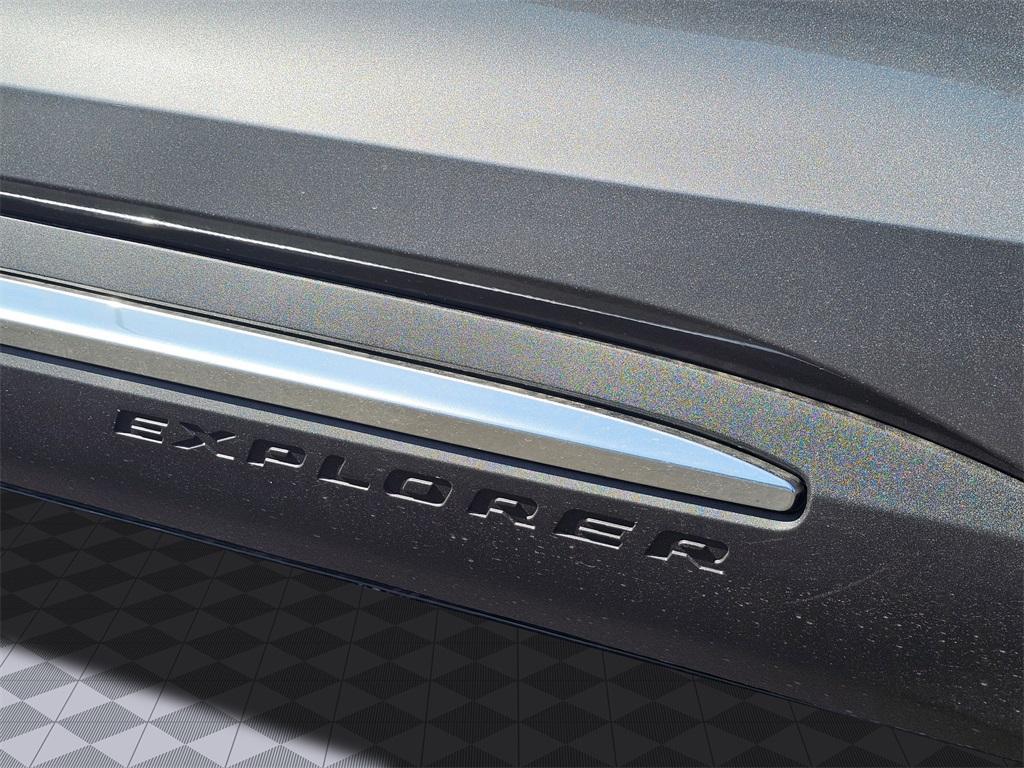 new 2025 Ford Explorer car, priced at $62,040