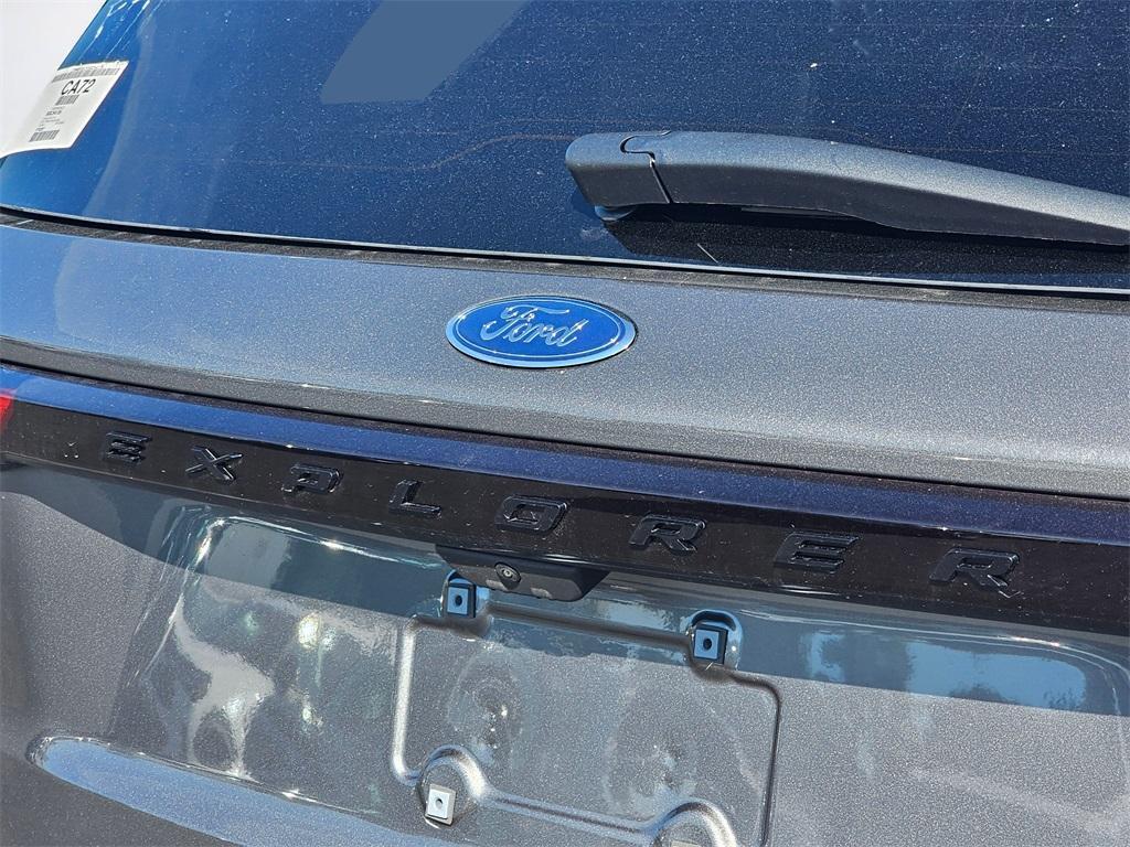 new 2025 Ford Explorer car, priced at $62,040
