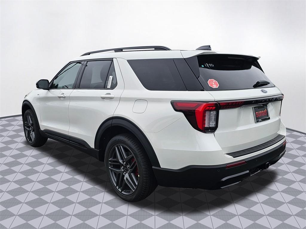 new 2025 Ford Explorer car, priced at $54,070