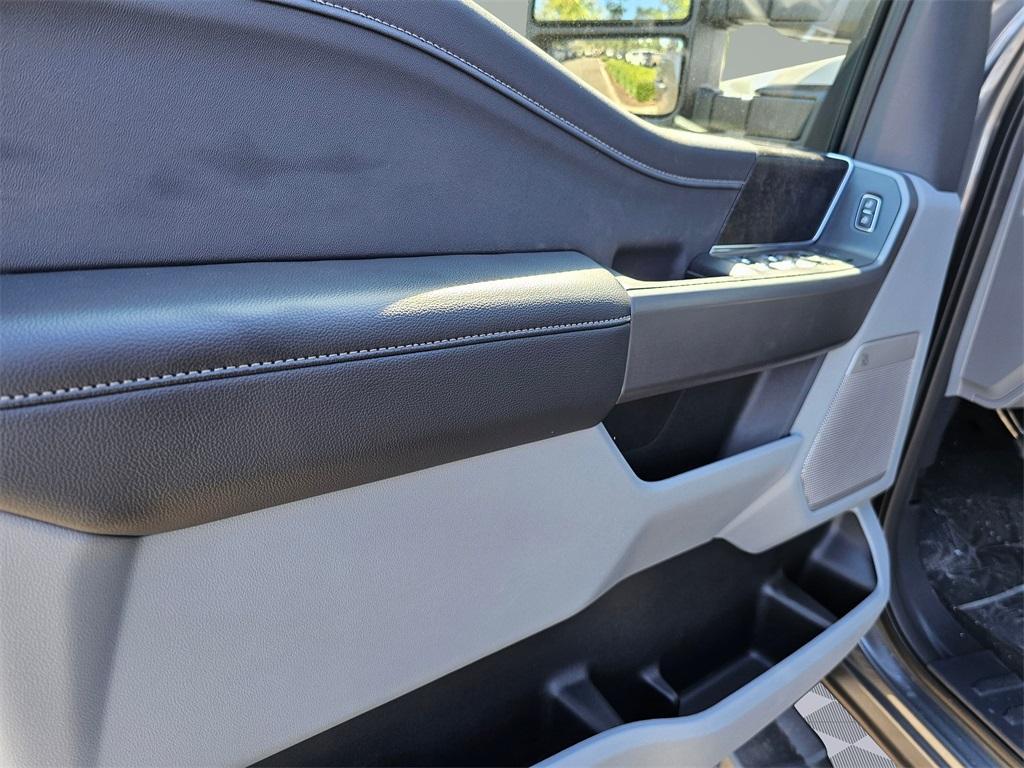 new 2025 Ford F-350 car, priced at $83,055