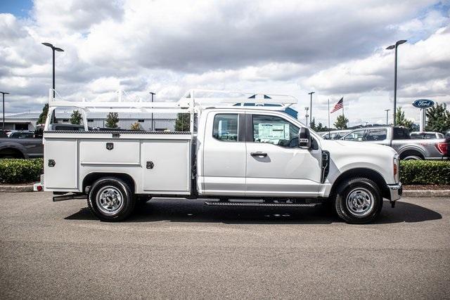 new 2023 Ford F-350 car